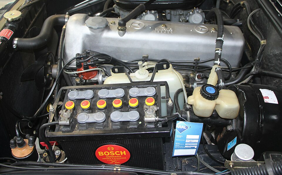 BOSCH S5 AGM 60Ah прямая