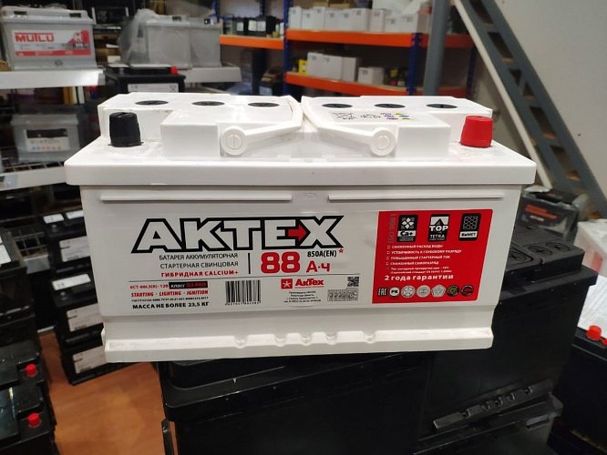 Аккумулятор автомобильный АКТЕХ CLASSIC 6СТ-88.0 12В 88Ач 850А